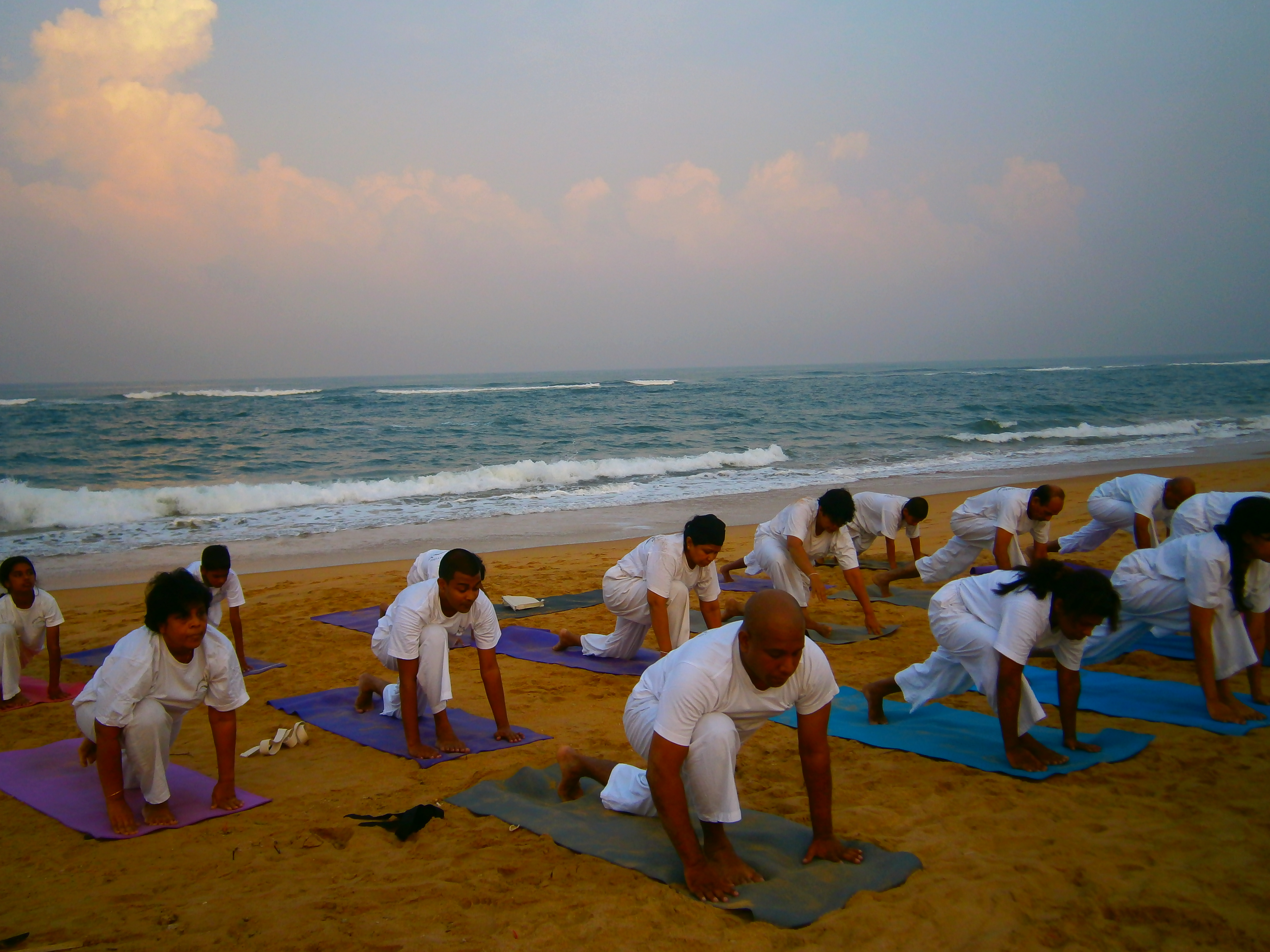 prenatal yoga classes sri lanka